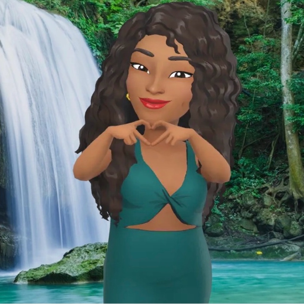 Meet your Posher, Adrianna